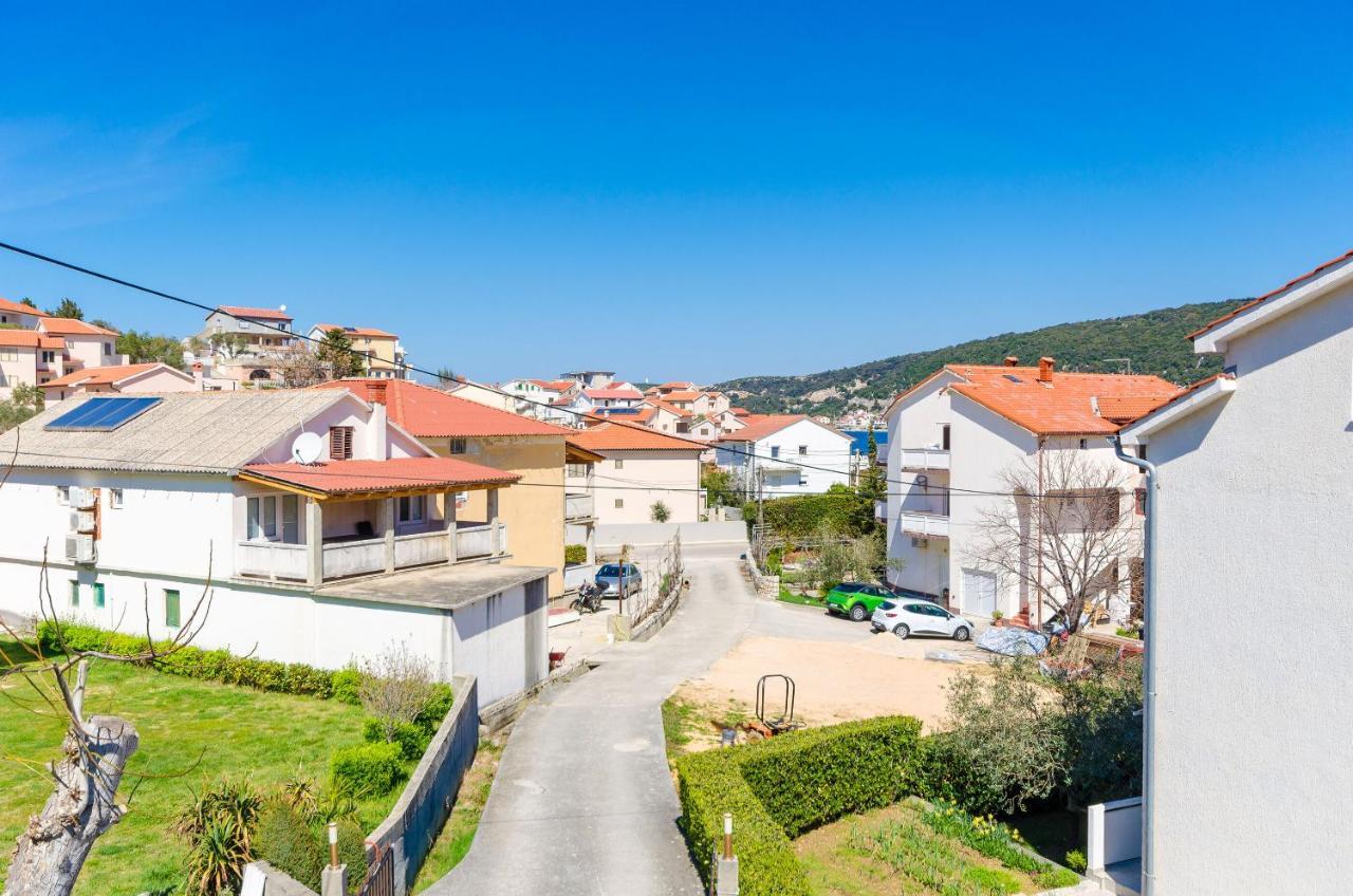 Apartments Luka Supetarska Draga Buitenkant foto