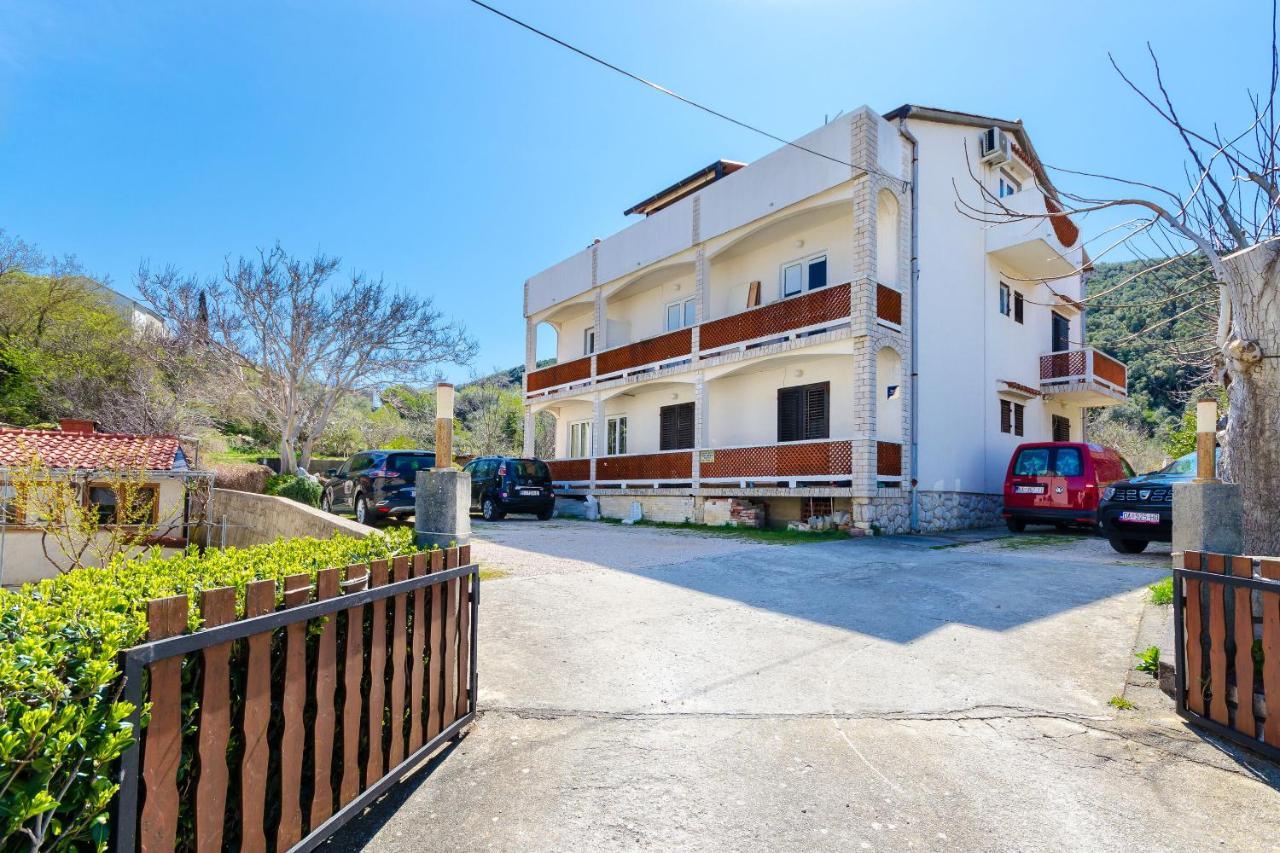 Apartments Luka Supetarska Draga Buitenkant foto